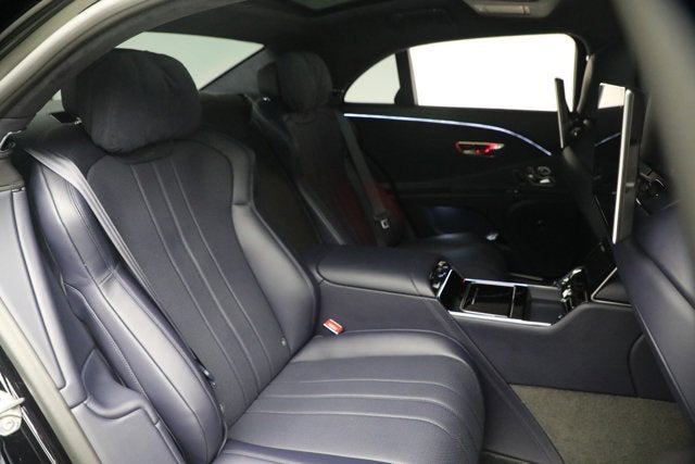2023 Bentley Flying Spur V8