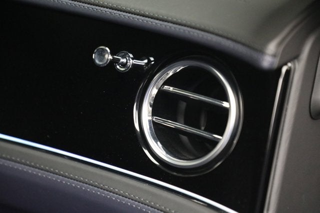 2023 Bentley Flying Spur V8