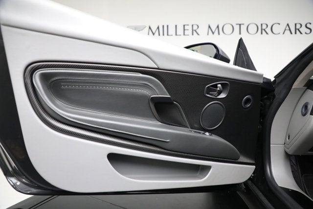 2019 Aston Martin DB11 V8