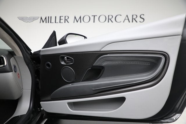 2019 Aston Martin DB11 V8