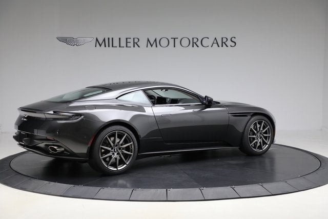 2019 Aston Martin DB11 V8
