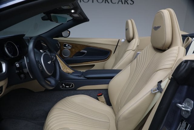 2022 Aston Martin DB11 Volante