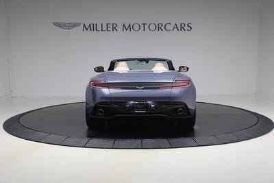 2022 Aston Martin DB11 Volante