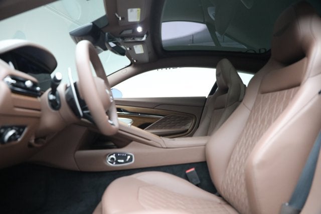 2025 Aston Martin DB12 V8