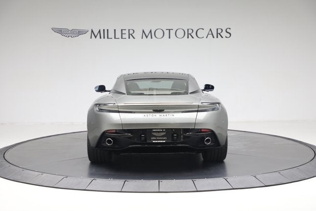 2025 Aston Martin DB12 V8