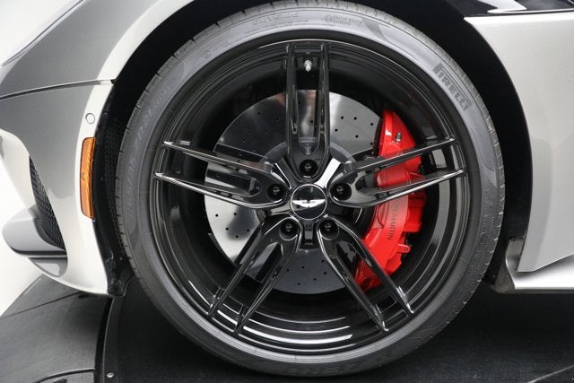 2023 Aston Martin DBS Superleggera