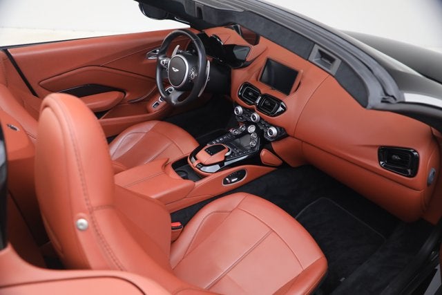 2021 Aston Martin Vantage Base