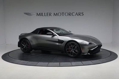 2021 Aston Martin Vantage Base