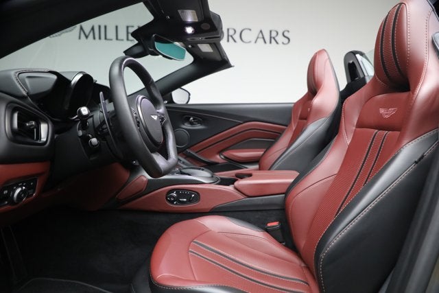 2021 Aston Martin Vantage Base