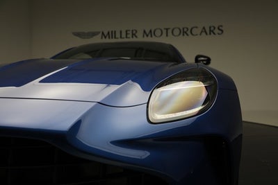 2025 Aston Martin Vantage Base