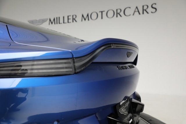 2025 Aston Martin Vantage Base