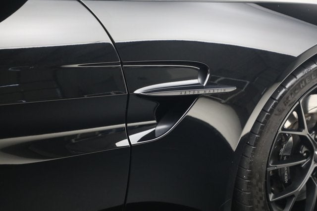 2025 Aston Martin Vantage Base