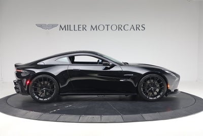 2025 Aston Martin Vantage Base