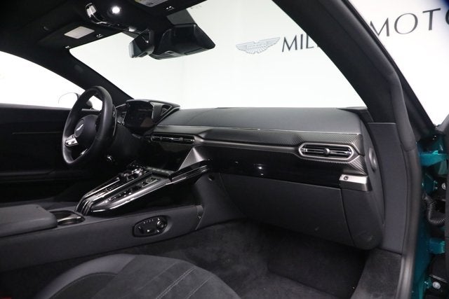 2025 Aston Martin Vantage Base