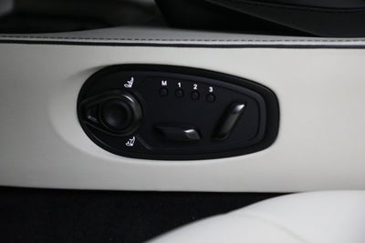 2025 Aston Martin Vantage Base