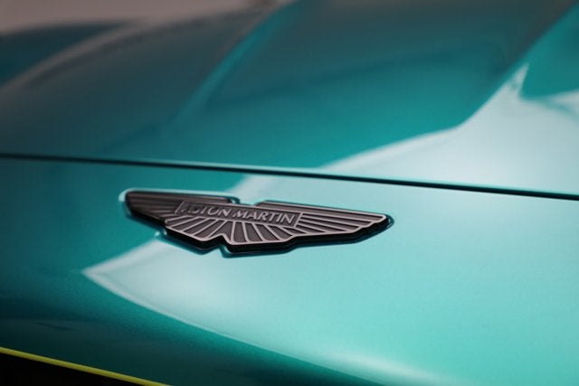 2025 Aston Martin Vantage Base