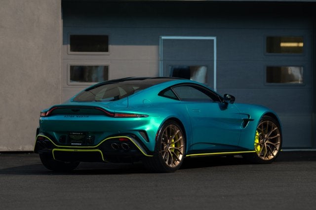2025 Aston Martin Vantage Base