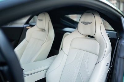 2025 Aston Martin Vantage Base