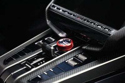 2025 Aston Martin Vanquish Base