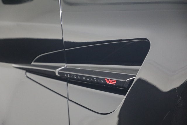 2025 Aston Martin Vanquish Base