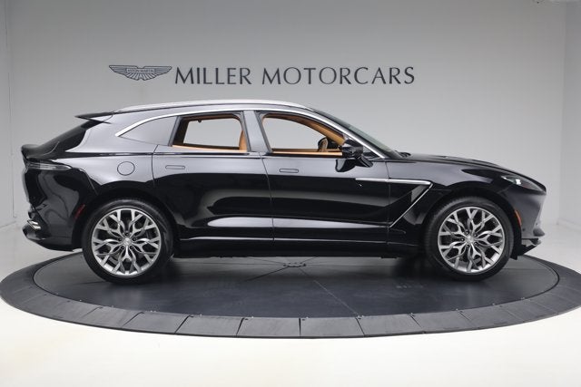 2021 Aston Martin DBX Base