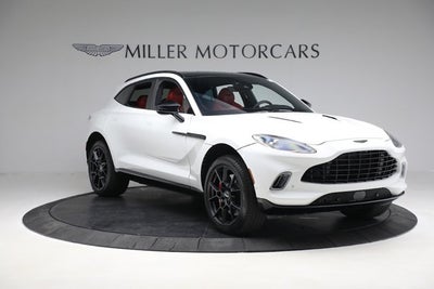 2021 Aston Martin DBX Base