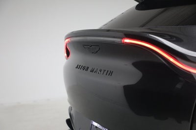 2022 Aston Martin DBX Base