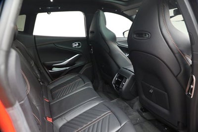 2023 Aston Martin DBX 707