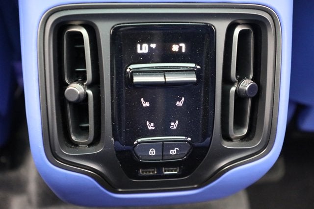 2024 Aston Martin DBX 707