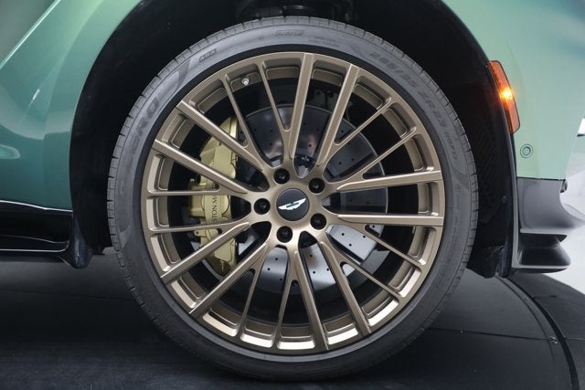 2025 Aston Martin DBX 707