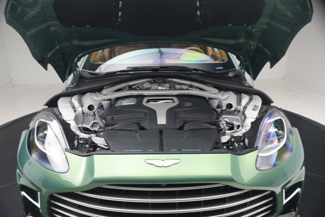 2025 Aston Martin DBX 707