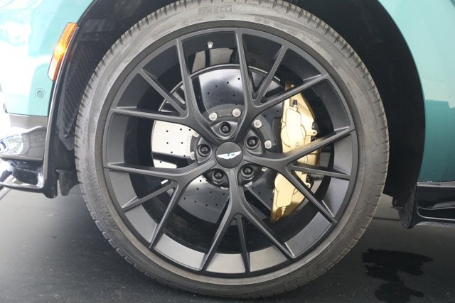 2025 Aston Martin DBX 707