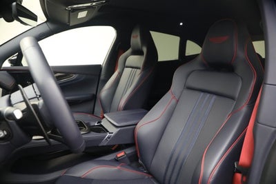 2025 Aston Martin DBX 707