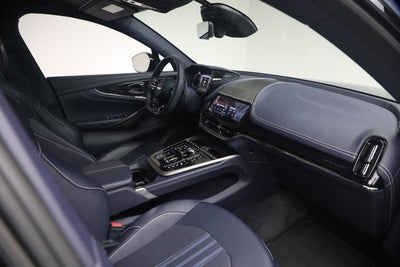2025 Aston Martin DBX 707