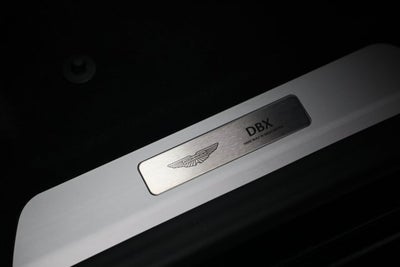 2025 Aston Martin DBX 707