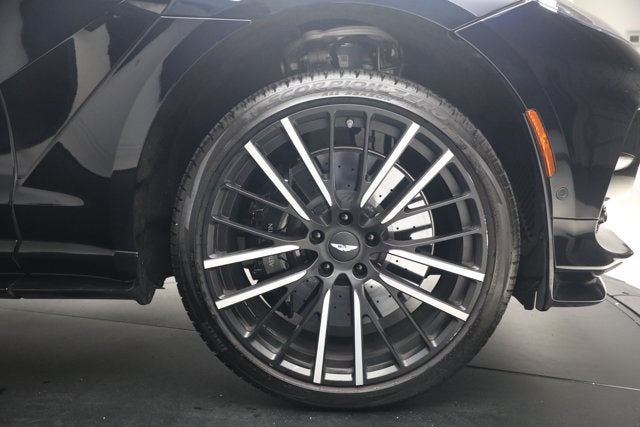 2025 Aston Martin DBX 707