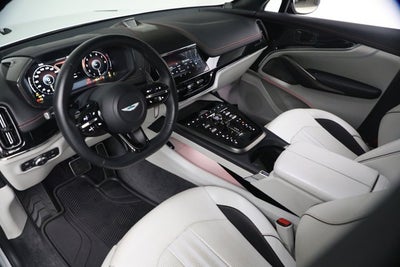 2025 Aston Martin DBX 707