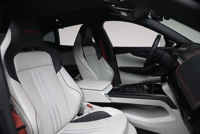 2025 Aston Martin DBX 707