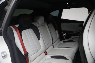 2025 Aston Martin DBX 707