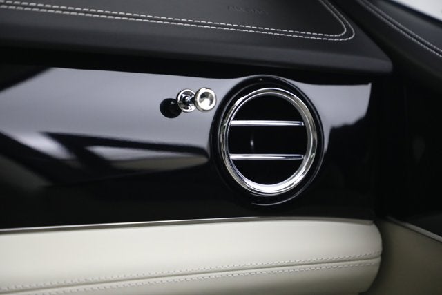 2022 Bentley Bentayga V8