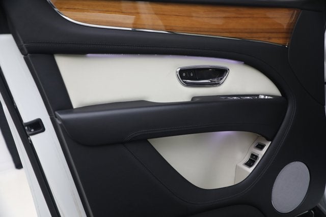 2023 Bentley Bentayga V8