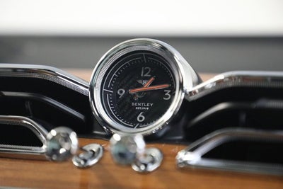 2023 Bentley Bentayga V8