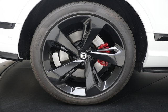 2025 Bentley Bentayga EWB Azure V8