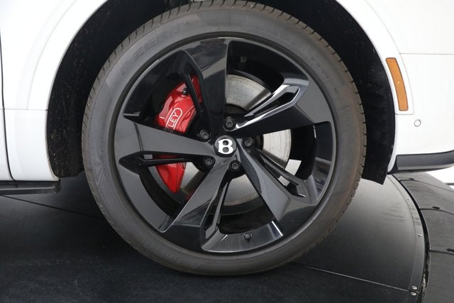 2025 Bentley Bentayga EWB Azure V8