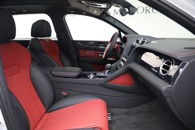 2025 Bentley Bentayga EWB Azure V8