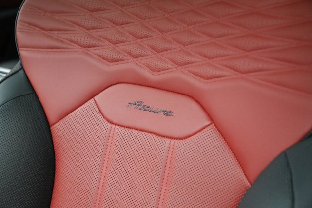 2025 Bentley Bentayga EWB Azure V8