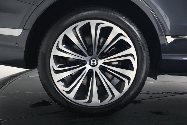 2026 Bentley Bentayga EWB Azure V8