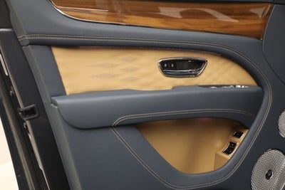 2026 Bentley Bentayga EWB Azure V8