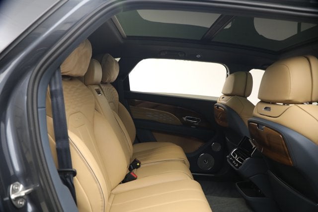 2026 Bentley Bentayga EWB Azure V8