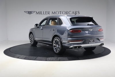 2026 Bentley Bentayga EWB Azure V8